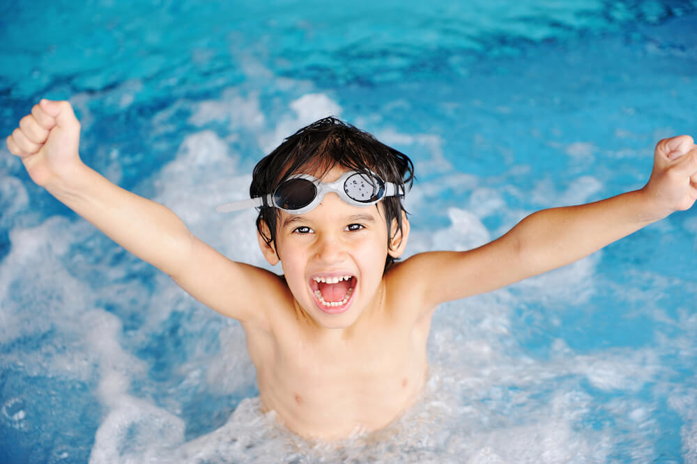 dive-into-a-clean-clear-pool-pristine-pools