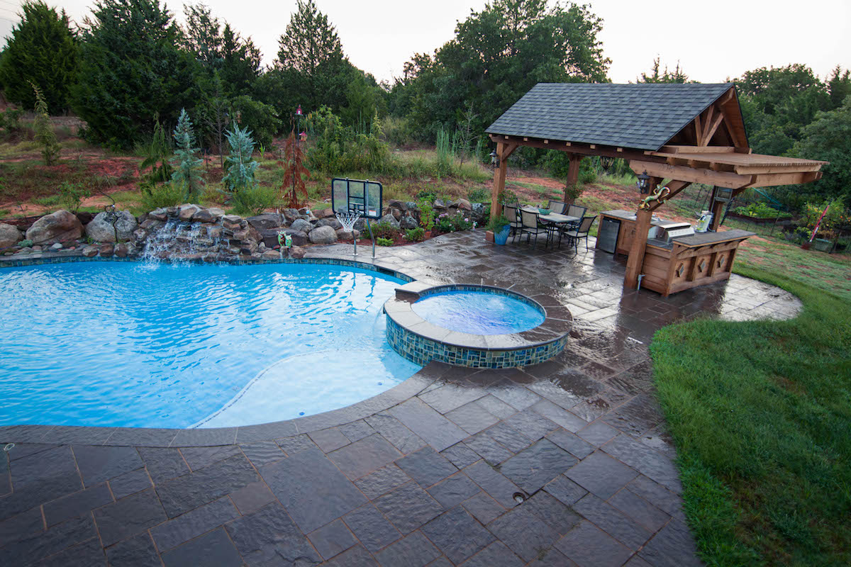 Five ways to improve your backyard - Pristine Pools